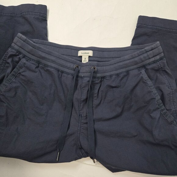 L.L. Bean Women's Size M Petite Stretch Ripstop Pull-On Capri Pants Slim-Leg - Picture 6 of 10